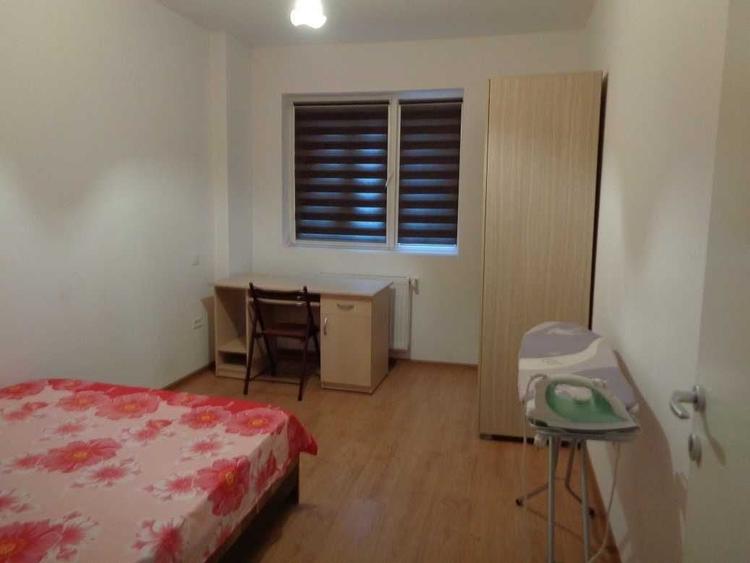 Apartament cu 2 camere semidecomandat în Răcădău