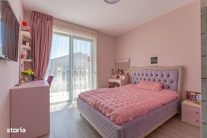 Casă cu 4 camere în Sânpetru