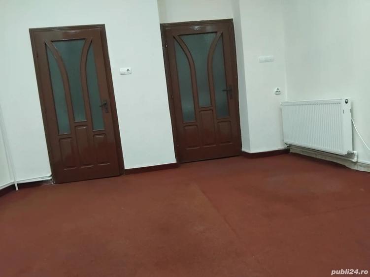 Spațiu comercial, de 60 mp, în Nord