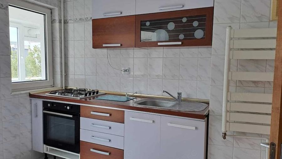 Apartament cu 2 camere decomandat în Centrul Civic