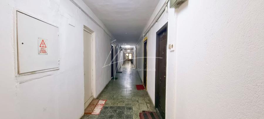 Garsonieră semidecomandată în Titan
