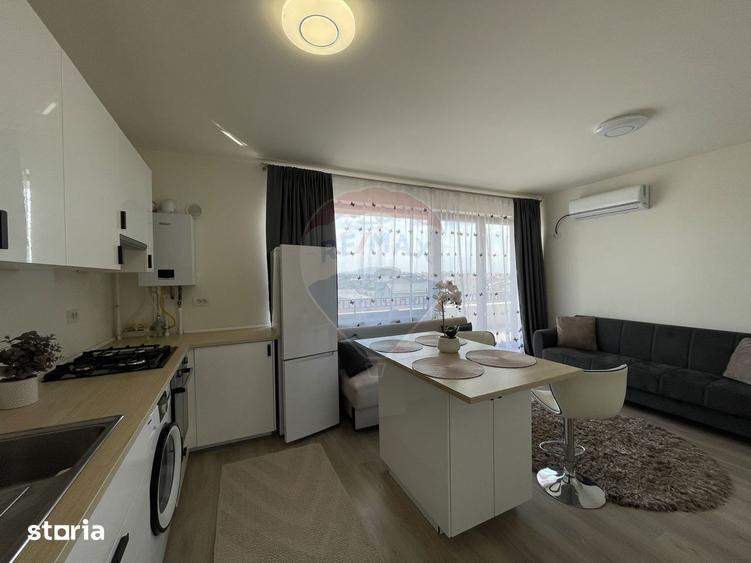 Apartament cu 3 camere, mobilat în Central