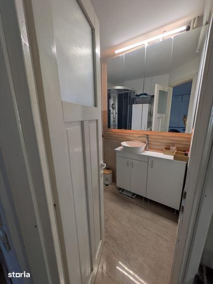 Casă cu 4 camere cu Teren 1750 Mp în Central