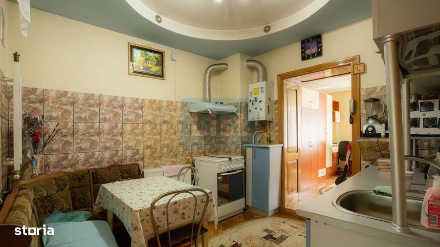 Casă cu 4 camere în Muncitoresc