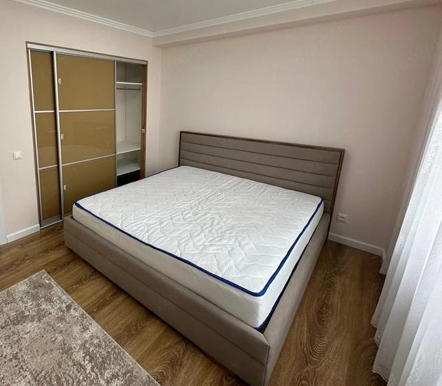 Apartament cu 2 camere decomandat în Complex Studențesc