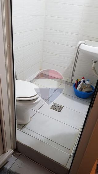 Garsonieră decomandată în Brâncoveanu