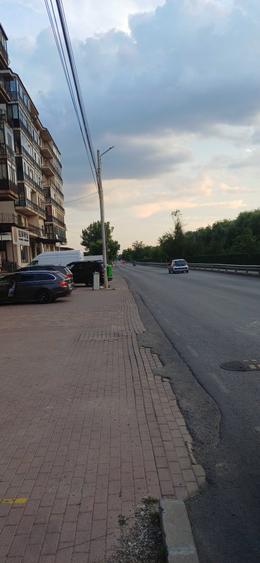 Apartament cu 3 camere semidecomandat în Dobroești