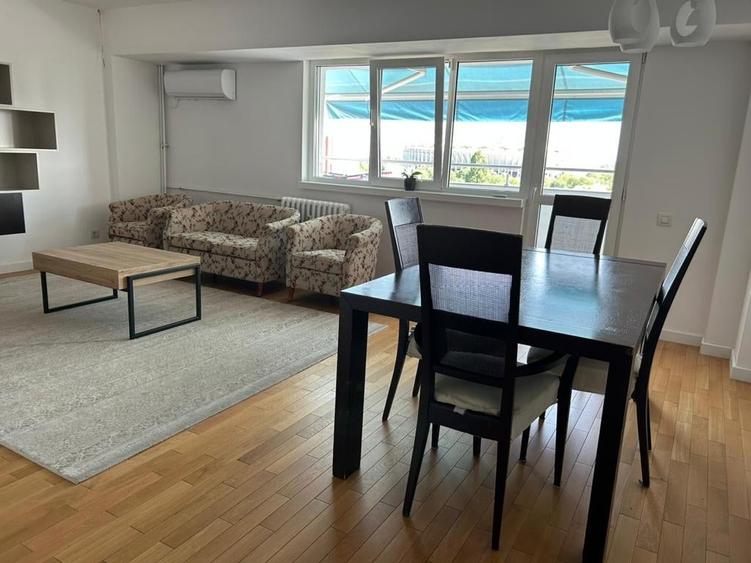 Apartament cu 4 camere decomandat în Iancului