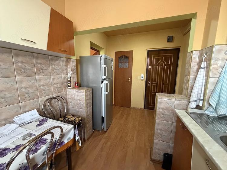 Apartament cu 2 camere semidecomandat în Micro 4