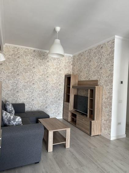 Apartament cu 2 camere decomandat în Exterior Vest