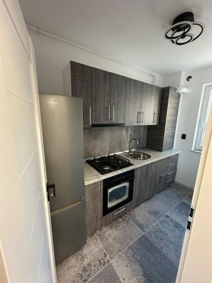 Apartament de 2 camere decomandat, 38 mp+terasa 35 mp, zona Eroilor - 5