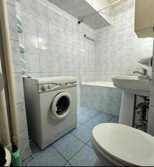 Apartament cu 4 camere decomandat în Pantelimon