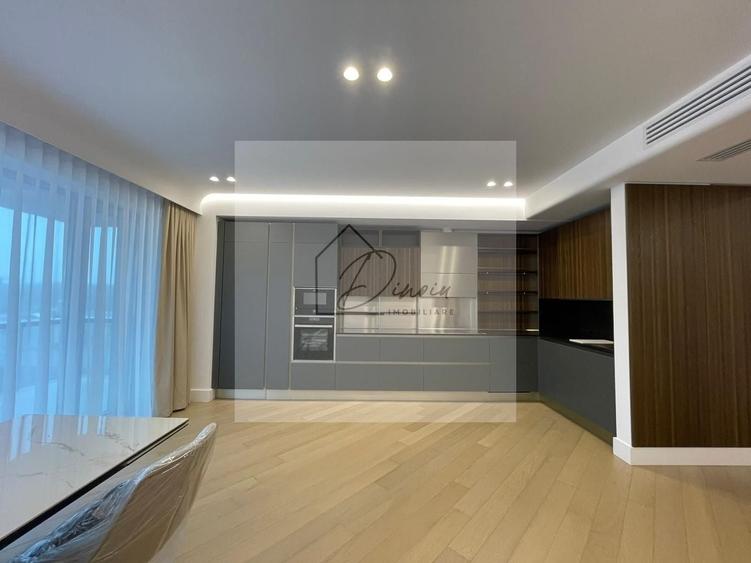 Apartament cu 3 camere semidecomandat, mobilat în Central