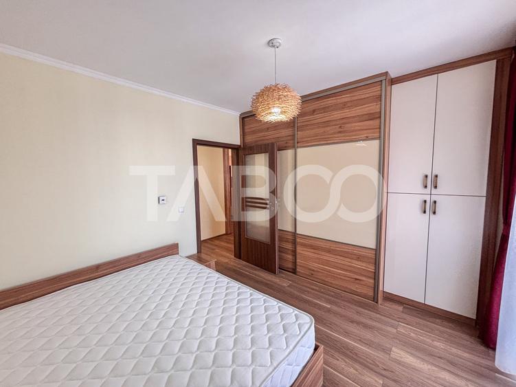 Apartament cu 3 camere semidecomandat, mobilat în Gheorgheni