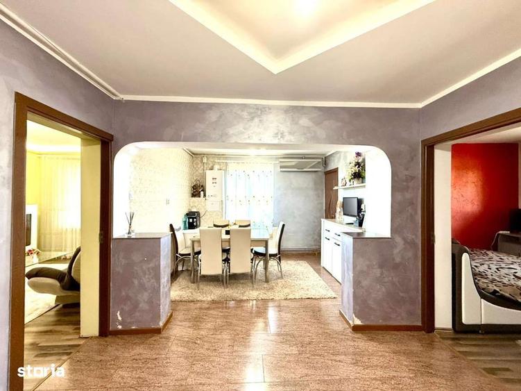 Apartament cu 3 camere decomandat în Central