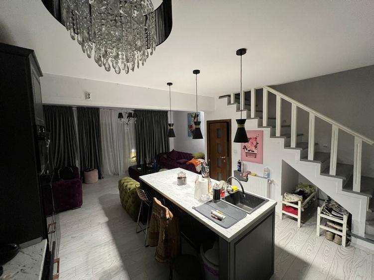 Casă cu 4 camere cu Teren 260 Mp în Tunari