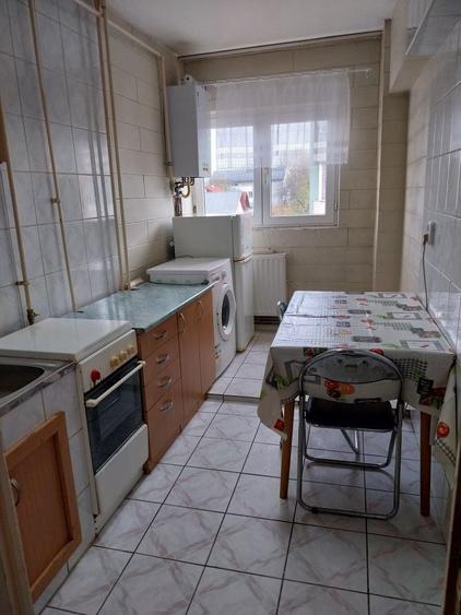 Garsonieră decomandată în Astra