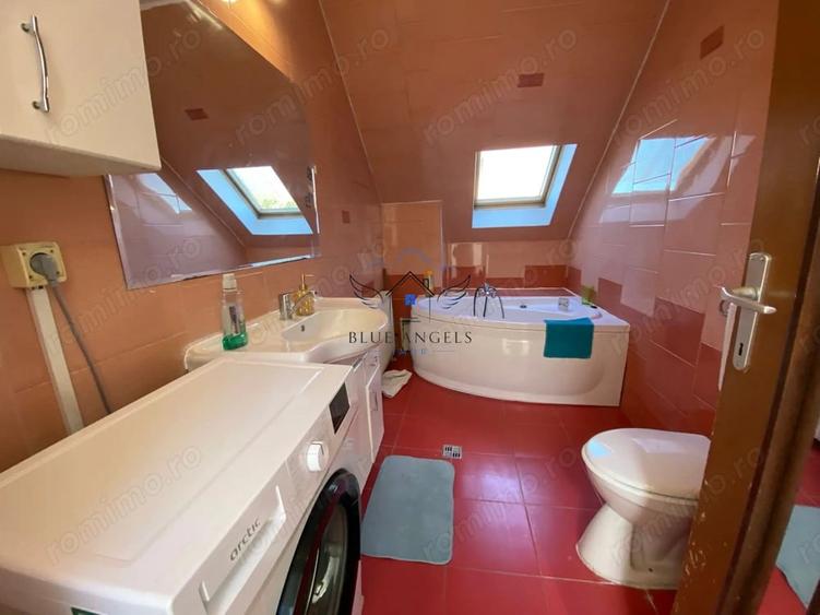 Casă cu 4 camere cu Teren 400 Mp în Central