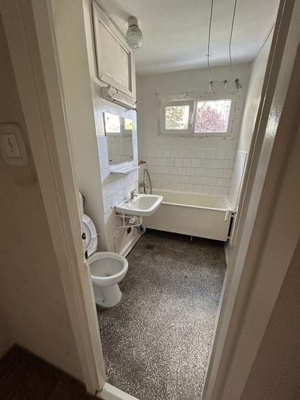 Apartament cu 2 camere semidecomandat în Țerova