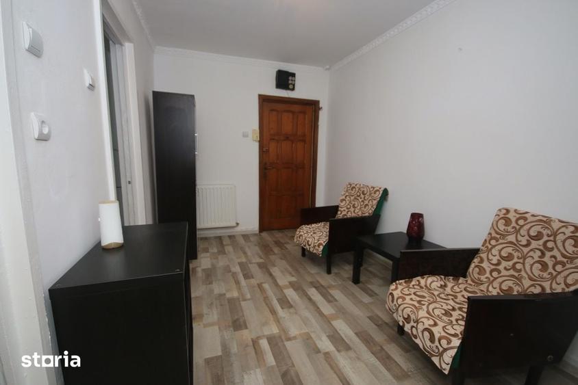 Apartament cu 2 camere decomandat în Tache