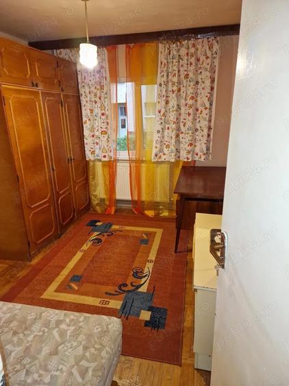 Garsonieră decomandată în Soarelui