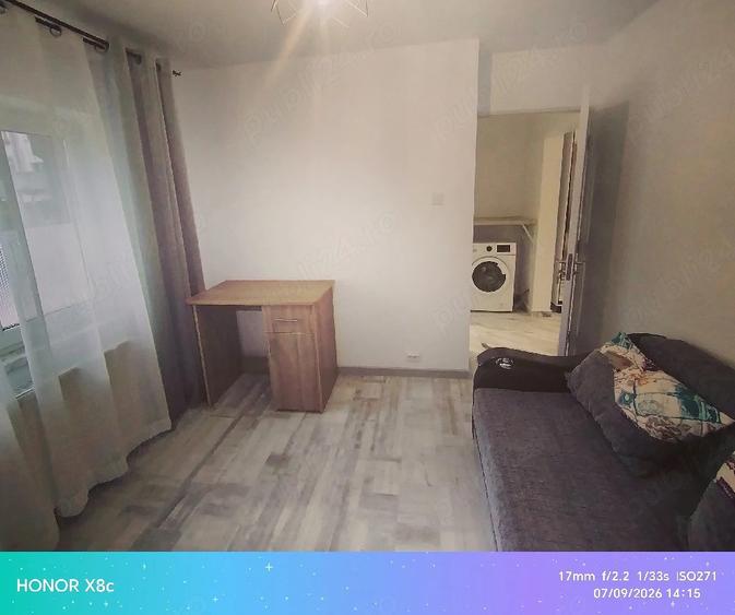 Apartament cu 3 camere decomandat în Alexandru cel Bun