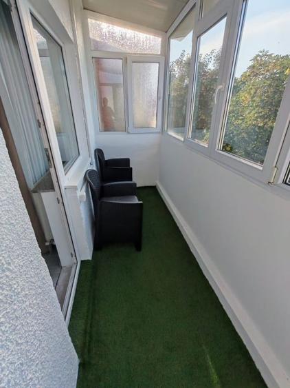 Apartament cu 3 camere decomandat, mobilat în Lumina