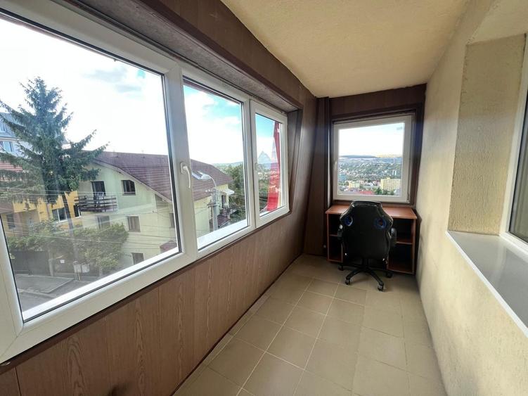 Apartament cu 2 camere decomandat, mobilat în Zorilor