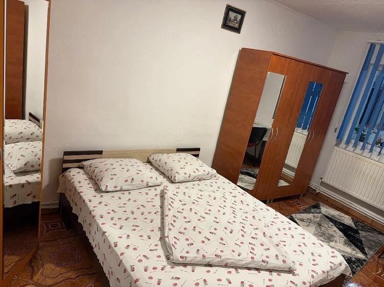 Casă cu 4 camere cu Teren 600 Mp în 23 August