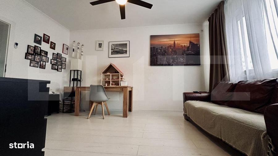 Apartament cu 4 camere semidecomandat în Decebal