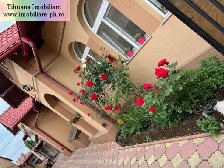 Casă individuală cu 5 camere cu Canalizare în Central
