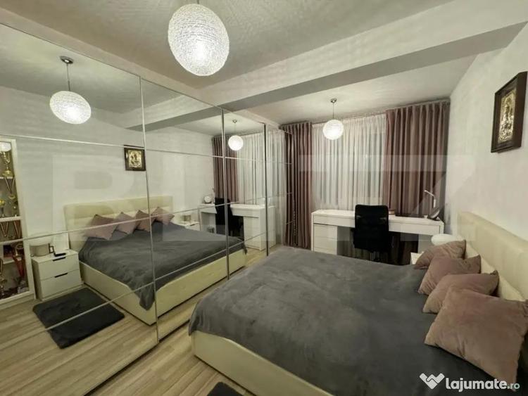 Apartament cu 3 camere decomandat în Central