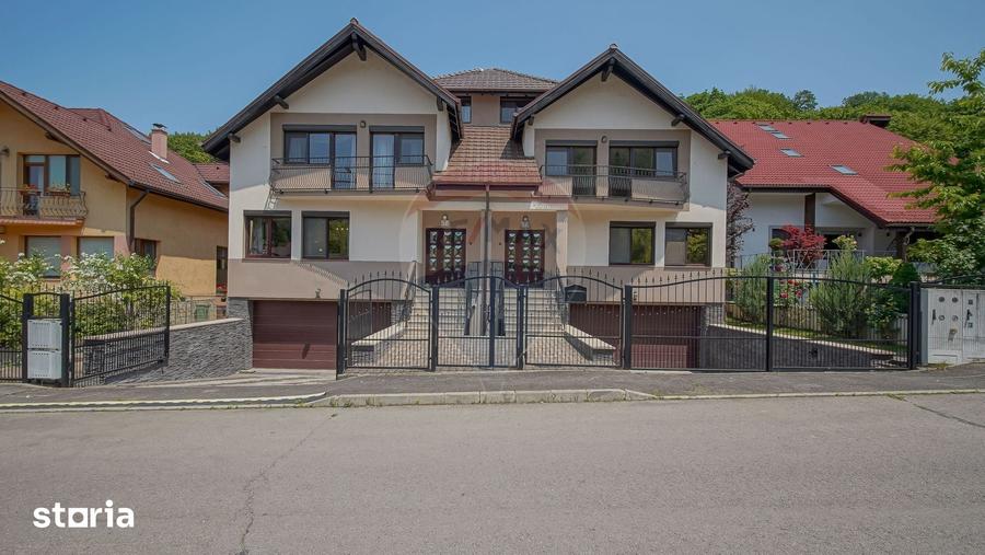 Casă cu 6 camere cu Teren 530 Mp în Dârste