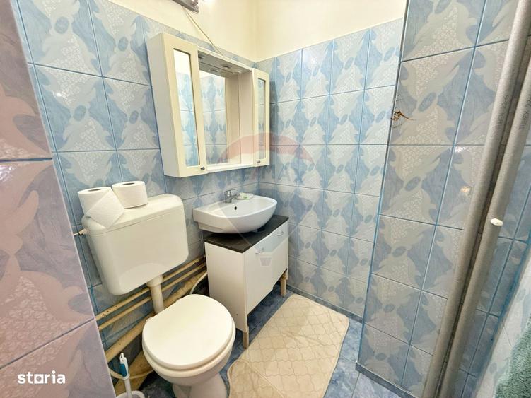 Apartament cu 3 camere semidecomandat, mobilat în Aurel Vlaicu