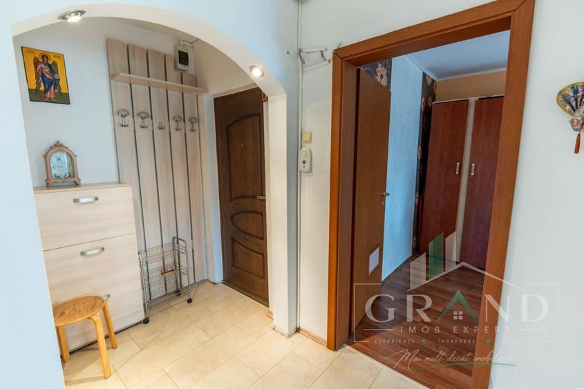 Apartament cu 3 camere semidecomandat, mobilat în Mănăștur