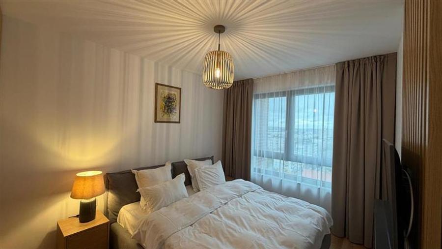 Apartament cu 2 camere semidecomandat, mobilat în Mărăști
