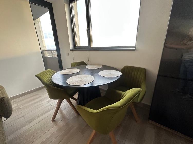 Apartament cu 2 camere, mobilat în Take Ionescu