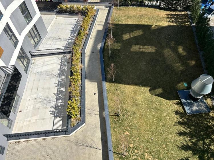 Apartament de 3 camere semifinisat/CF / 72,04 mp, balcon 4,20 mp, zona VIVO - 10