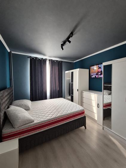 Apartament cu 2 camere semidecomandat în Calea București
