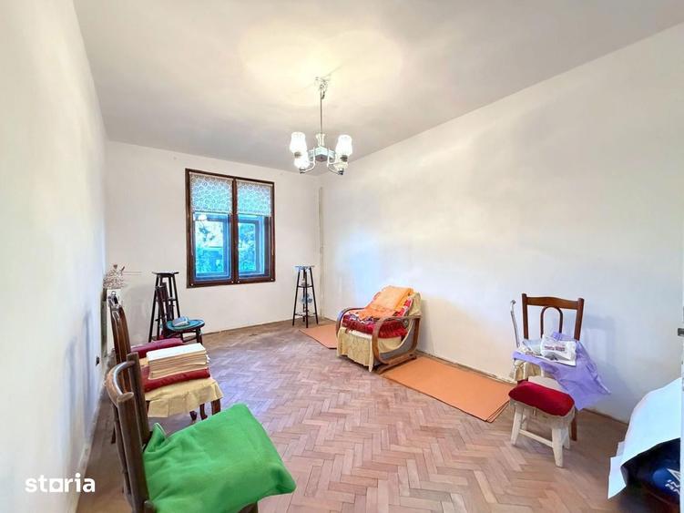 Apartament cu 3 camere în Tei