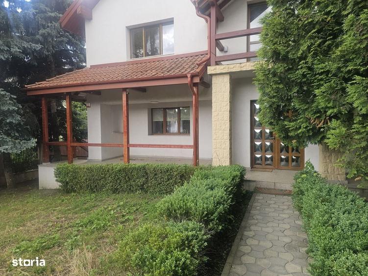 Casă cu 4 camere în Valea Lupului