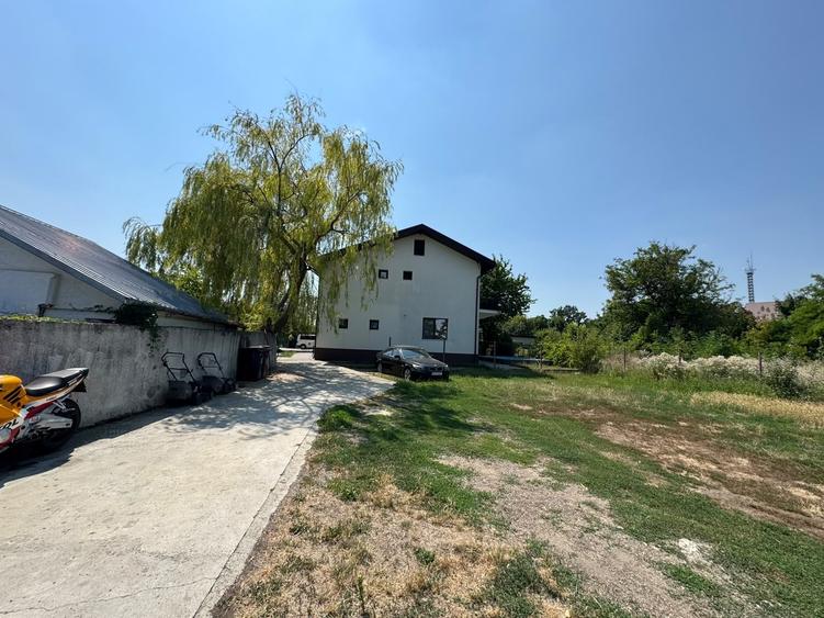 Casă individuală cu 16 camere cu Piscina în Copou