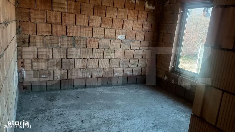 Casă cu 4 camere decomandat în Calbor