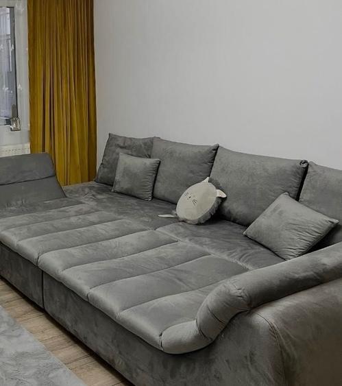 Apartament cu 3 camere semidecomandat în Central