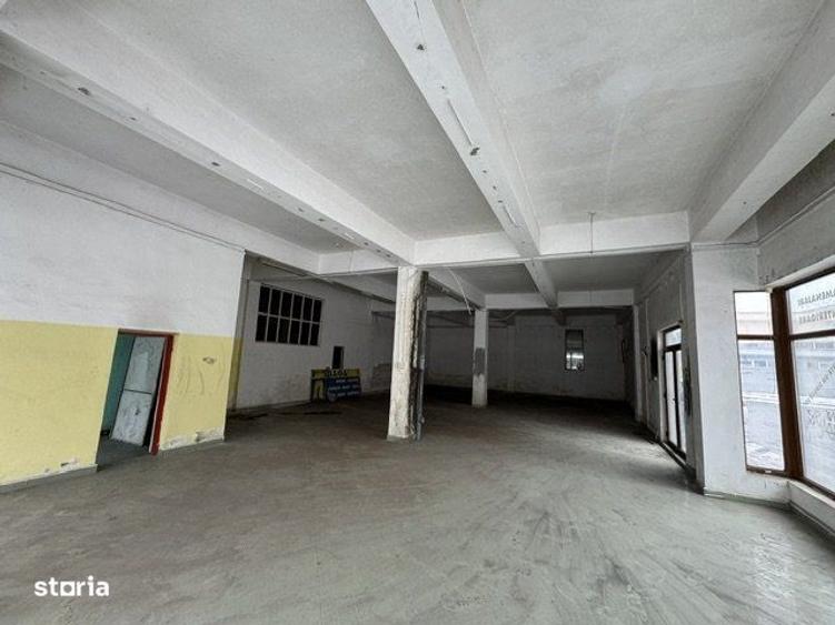 Spațiu comercial, de 200 mp, în Hipodrom
