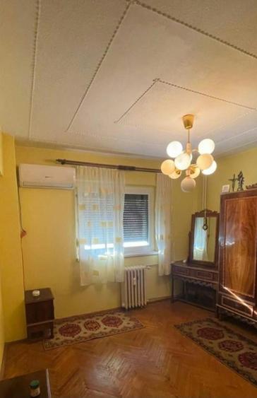 Apartament cu 3 camere decomandat în UTA