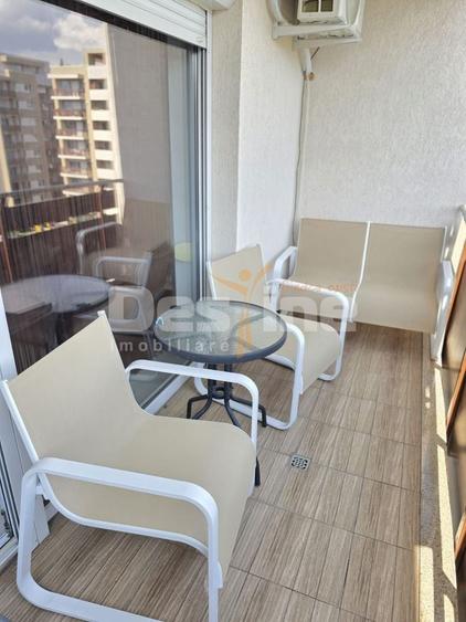 Apartament cu 2 camere decomandat, mobilat în Tractorul