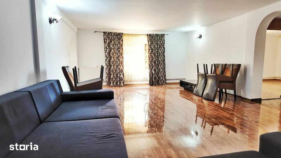 Casă cu 3 camere cu Teren 400 Mp în Central