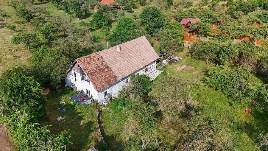 Casă cu Teren 1000 Mp în Angheluș