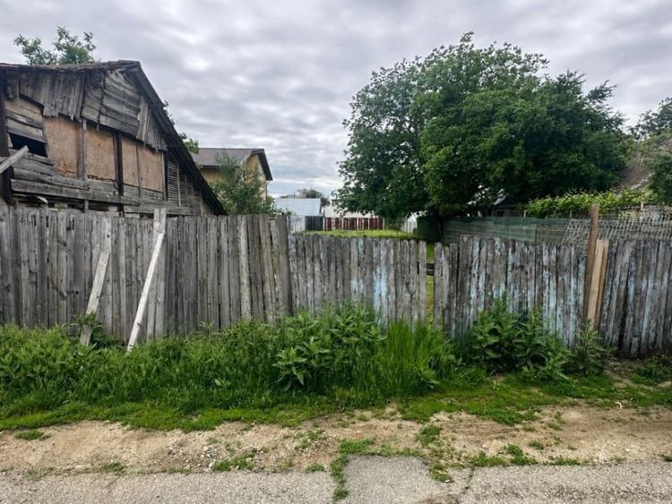 Teren de 650 mp, în Tamași